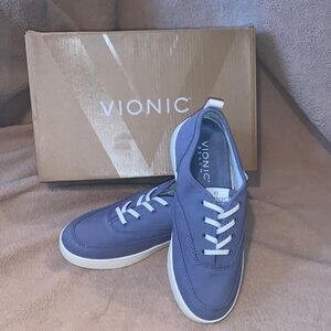 Vionic Cyan Sneaker in PacBlue